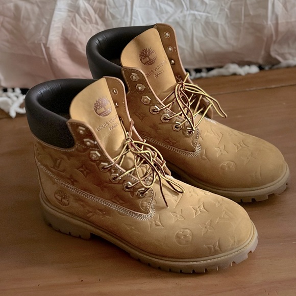 Louis Vuitton X Timberland 6 Inch Ankle Boot Embossed Monogram Wheat Size 11 EUC - Picture 1 of 14